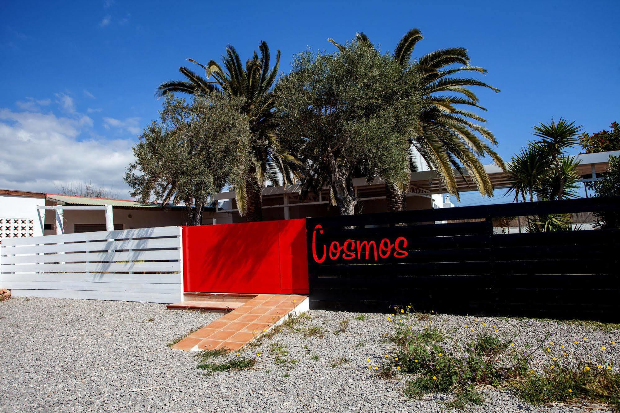 Cosmos Grand Hostal Sant Francesc de s'Estany Exterior foto