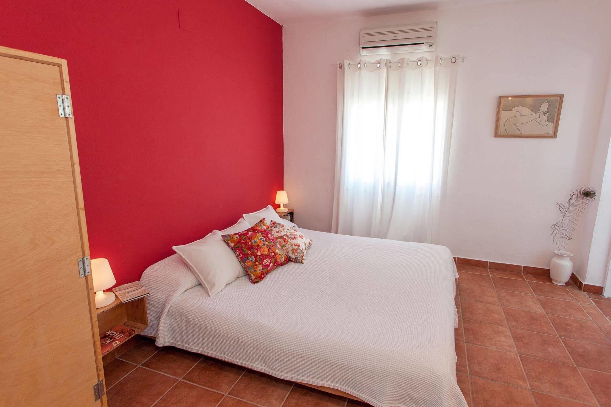 Cosmos Grand Hostal Sant Francesc de s'Estany Exterior foto