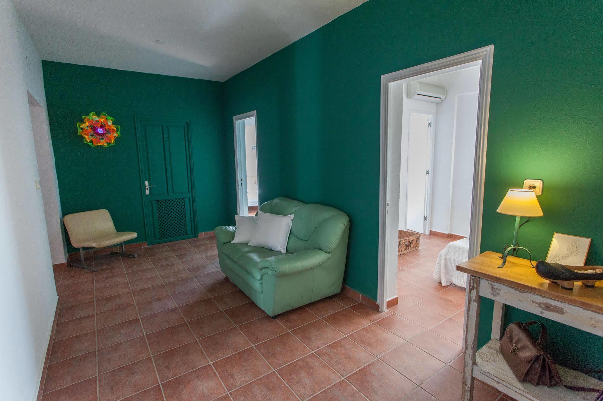 Cosmos Grand Hostal Sant Francesc de s'Estany Exterior foto